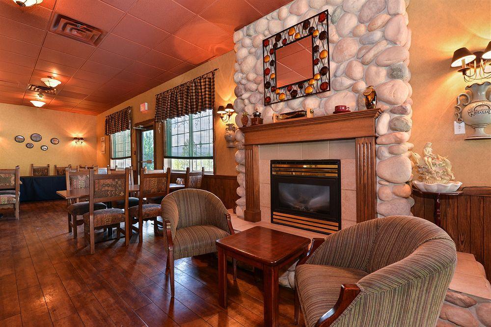 Prestige Radium Hot Springs Resort, Worldhotels Crafted Eksteriør billede