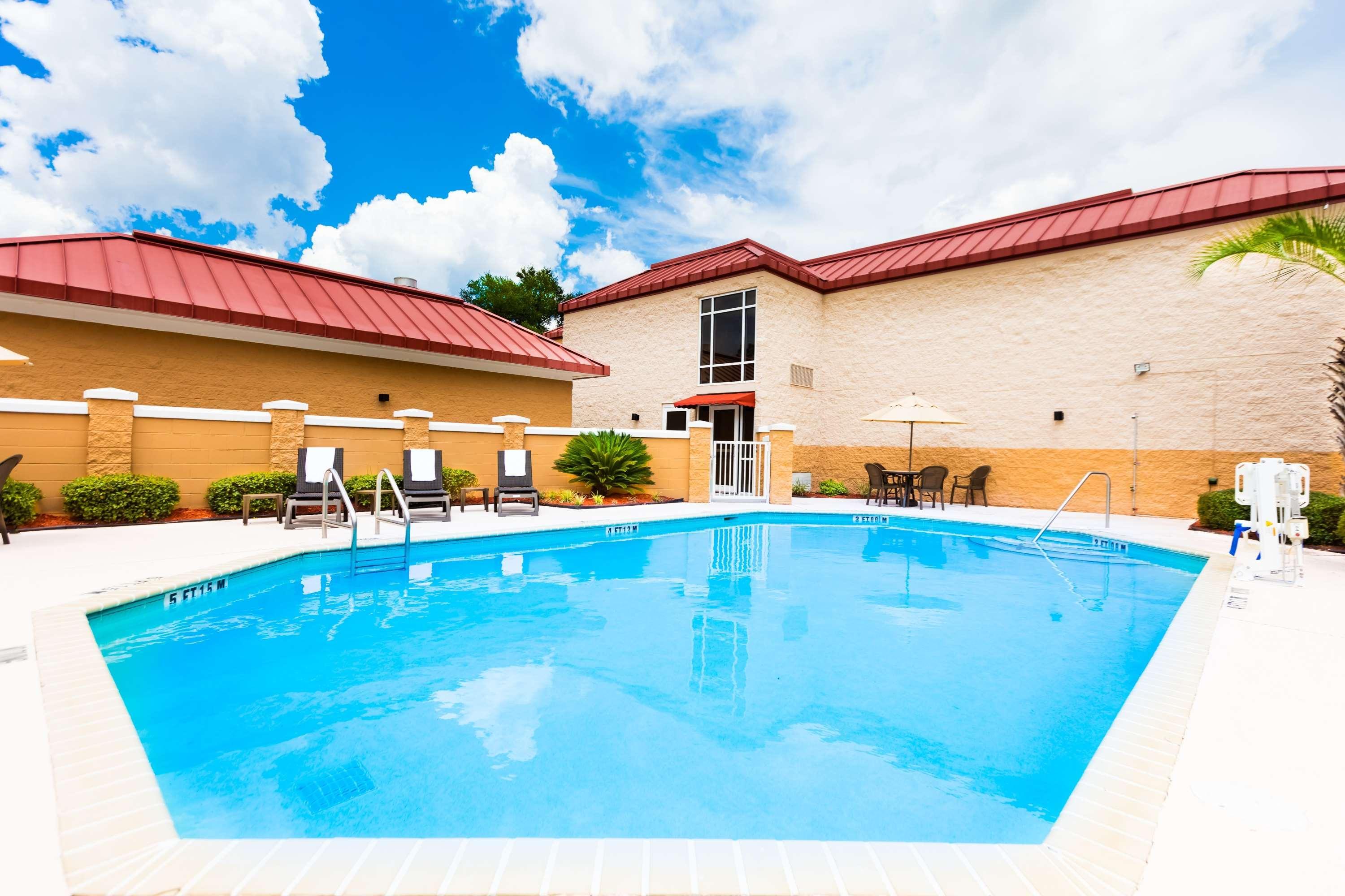Prestige Radium Hot Springs Resort, Worldhotels Crafted Eksteriør billede