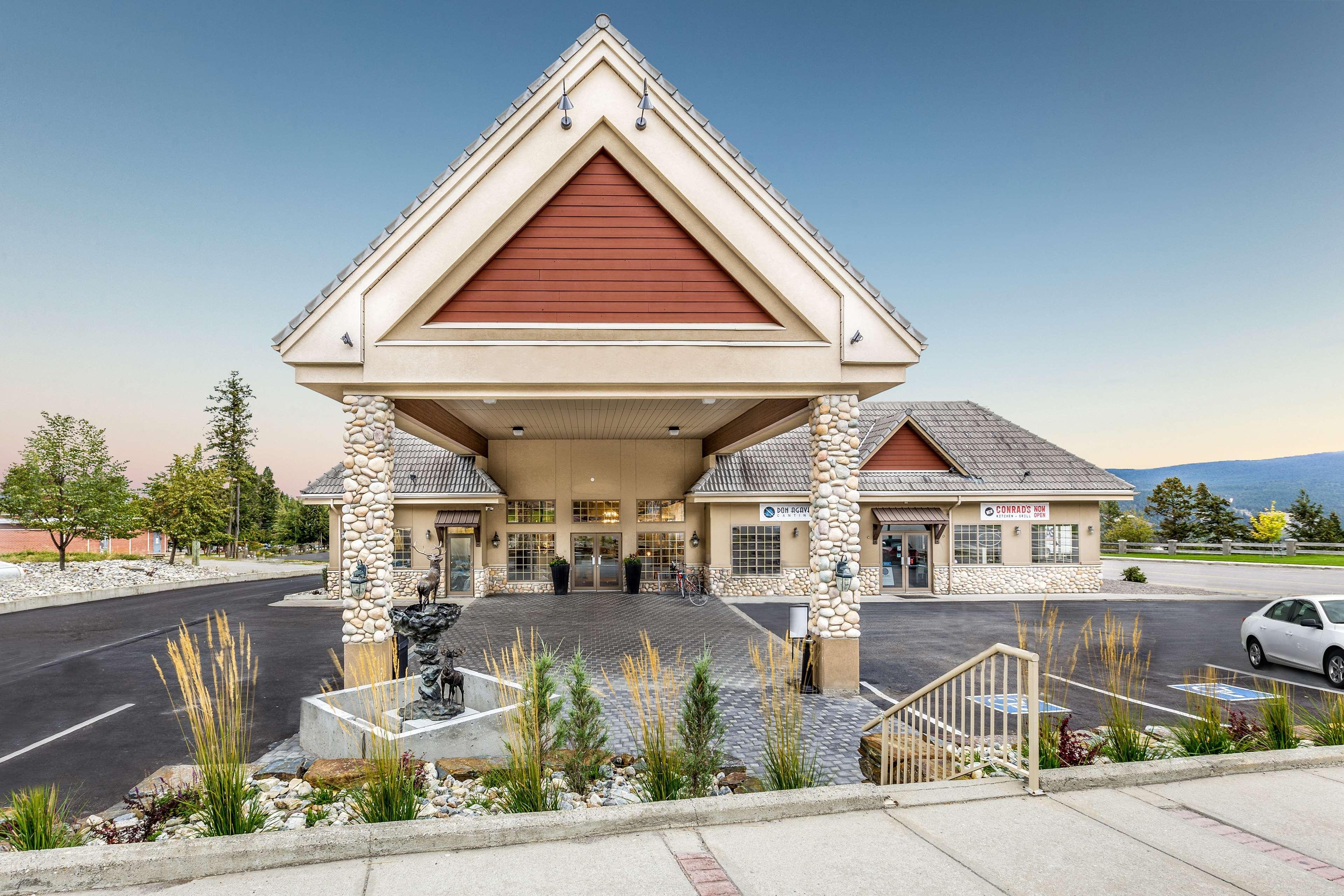 Prestige Radium Hot Springs Resort, Worldhotels Crafted Eksteriør billede