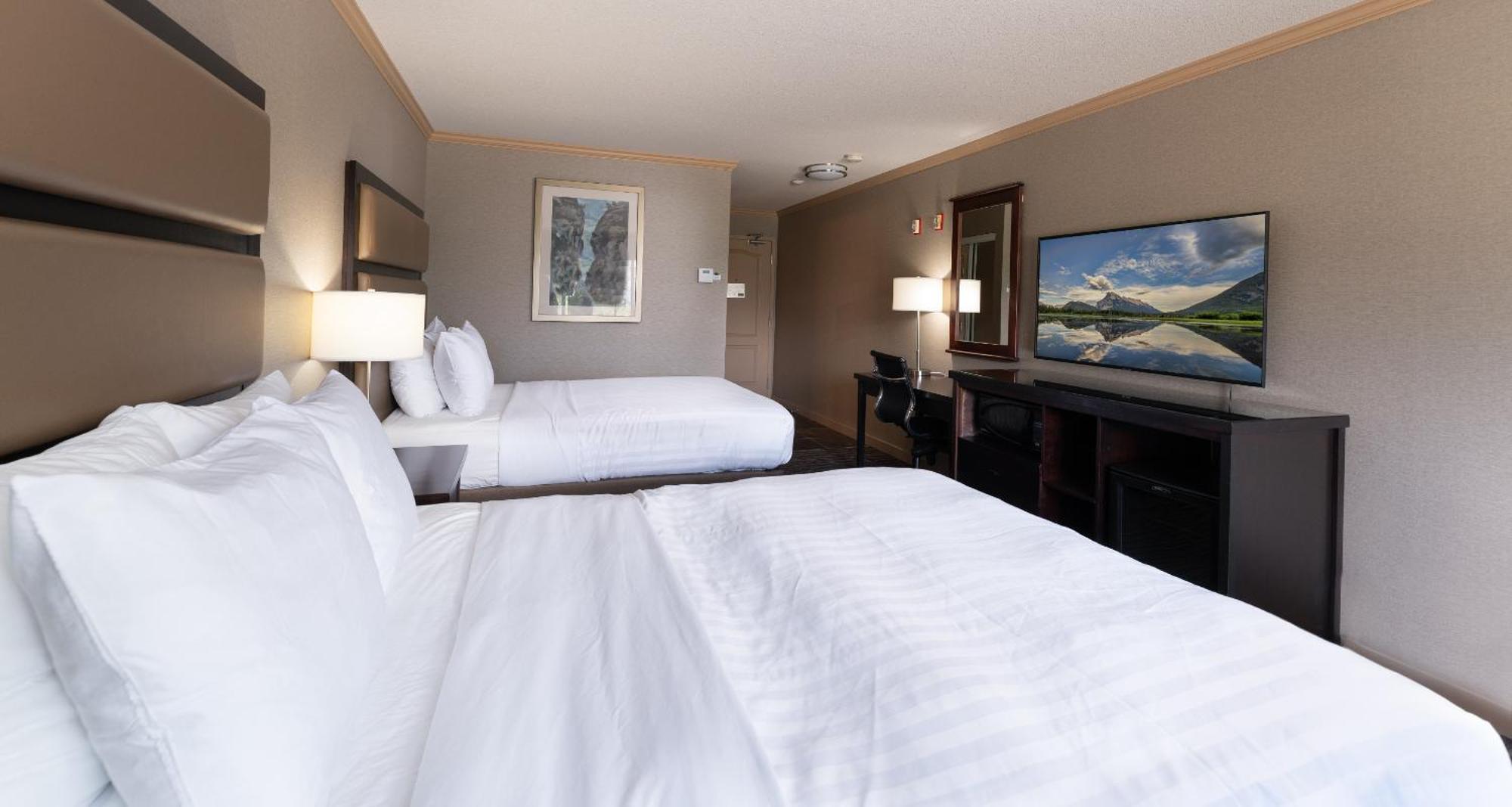 Prestige Radium Hot Springs Resort, Worldhotels Crafted Eksteriør billede